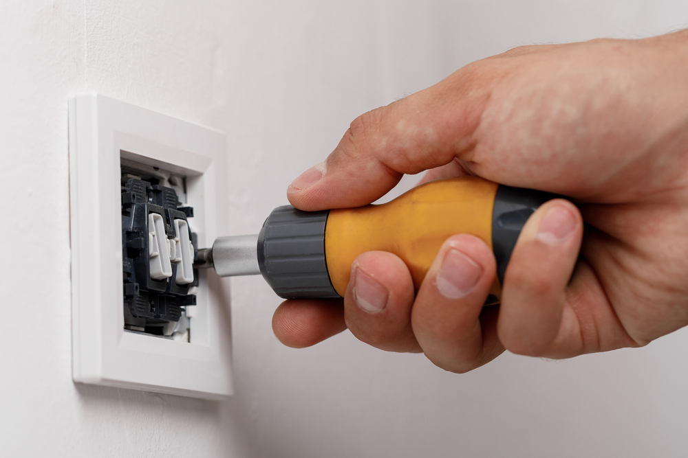 Installing a light switch DIY